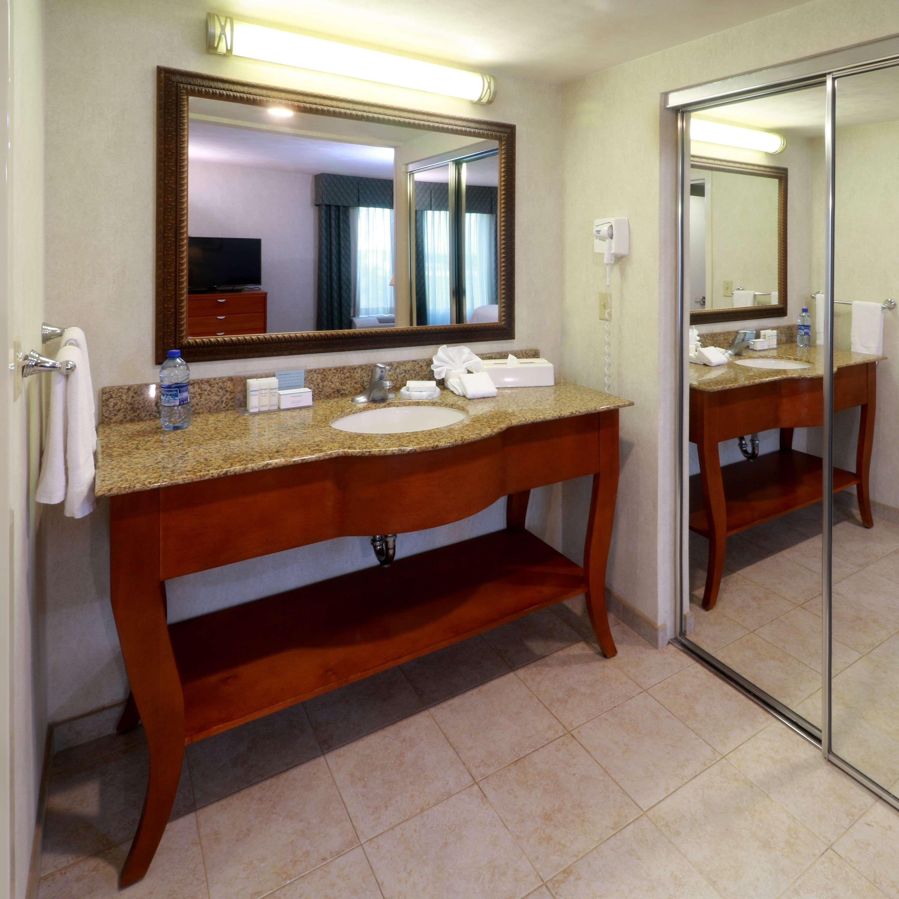 Hampton By Hilton Reynosa Zona Industrial Hotel Екстериор снимка