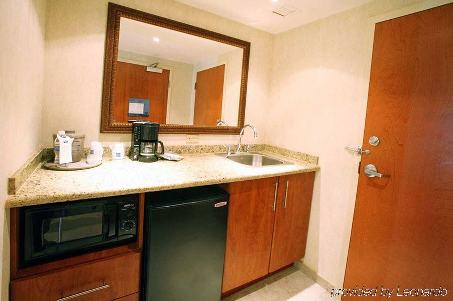 Hampton By Hilton Reynosa Zona Industrial Hotel Стая снимка
